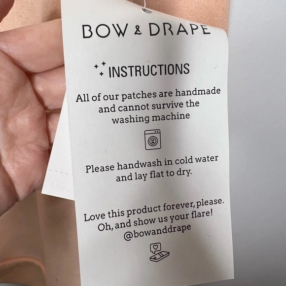 🥂PINK BOW AND DRAPE EMBELLISHED SWEATSHIRT- SIZE MEDIUM- NWOT🥂 - Picture 7 of 8